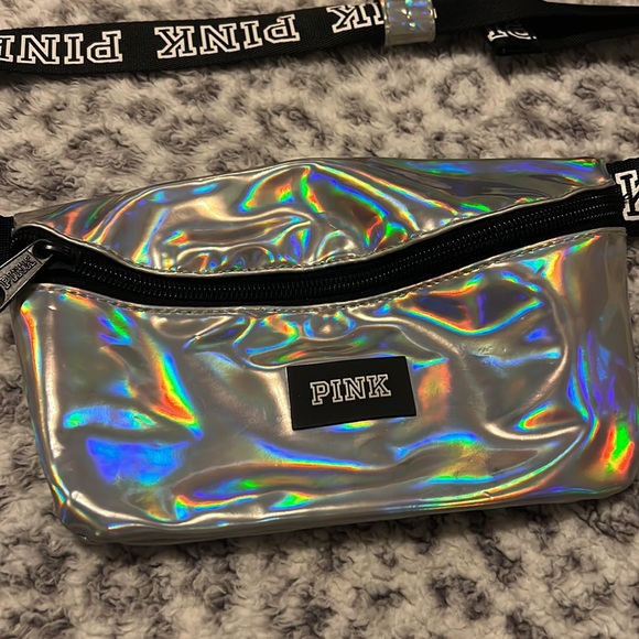 Iridescent pink Fanny pack - Picture 4 of 5